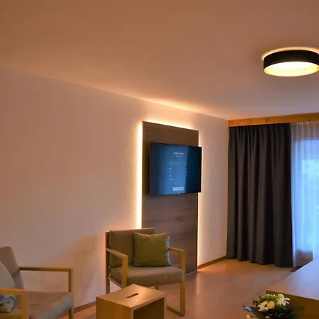 Appartementhaus Crystal Таш